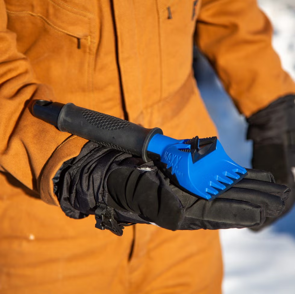Best Ice Scrapers and Snow Brushes for 2025